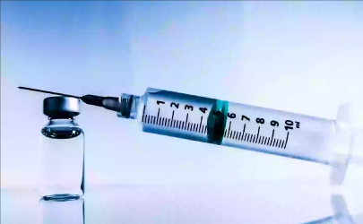 Biodegradable drinking straws with green leaves