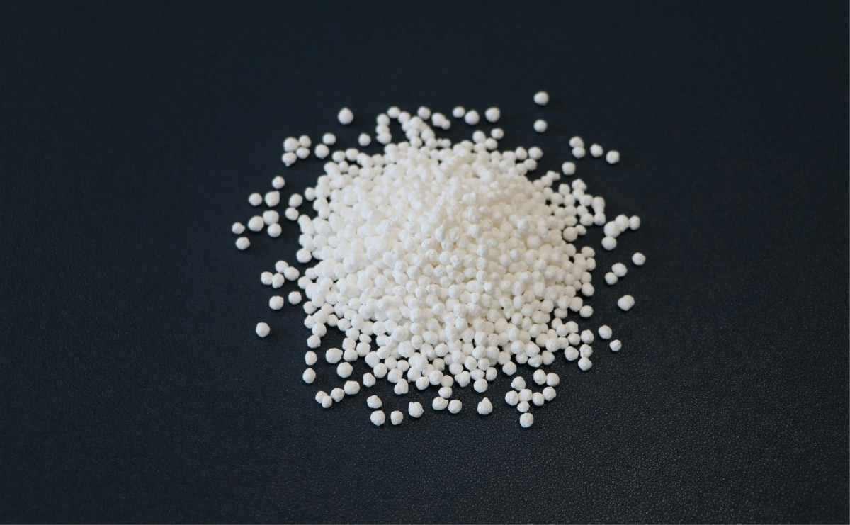 Biodegradable drinking straws with green leaves