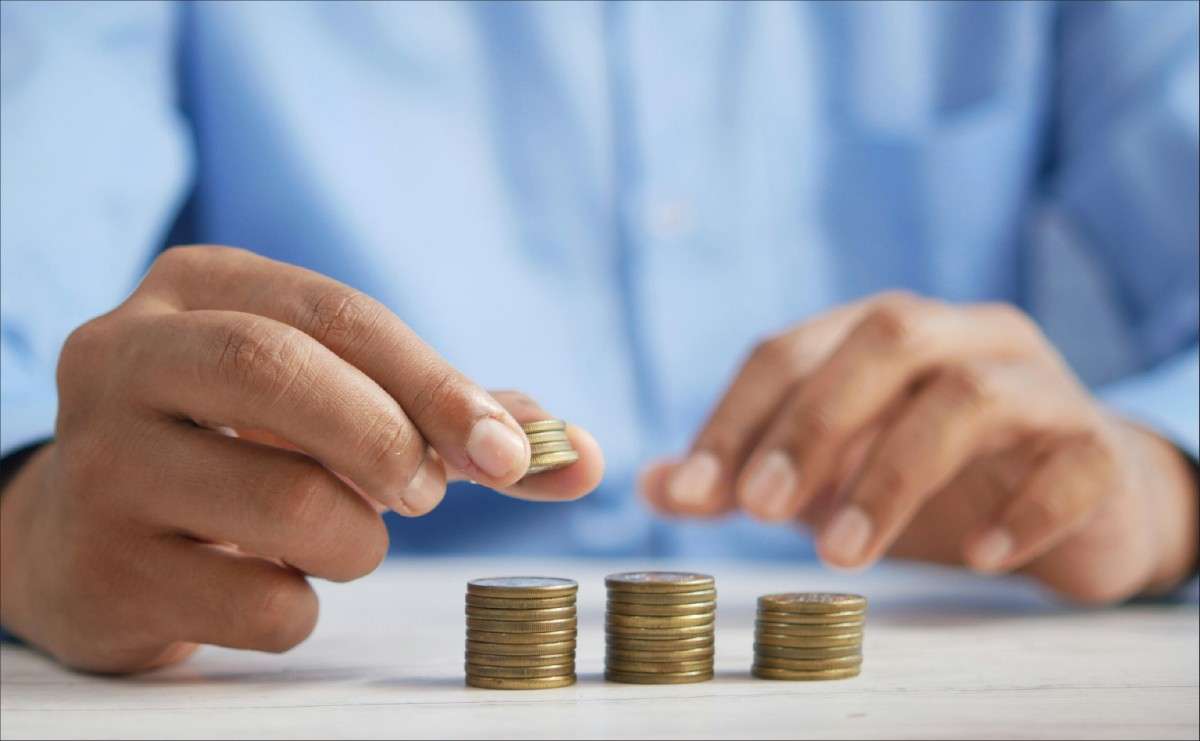 Biodegradable drinking straws with green leaves