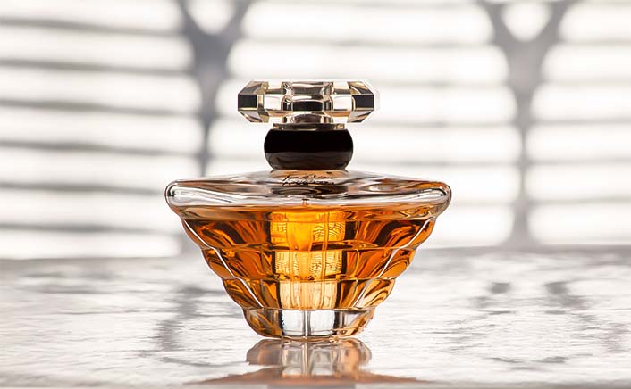 Biodegradable drinking straws with green leaves