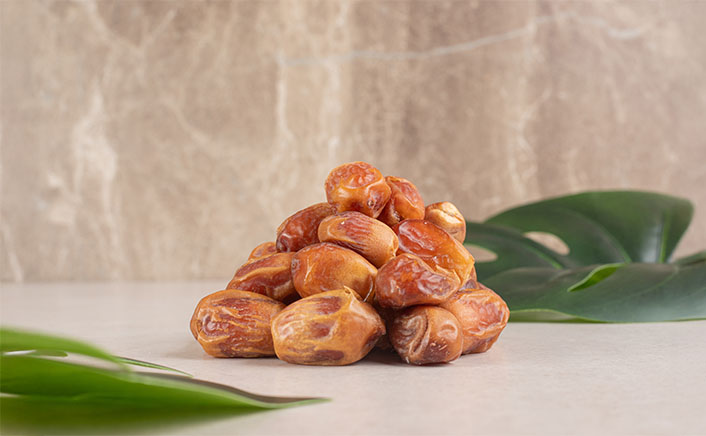 Biodegradable drinking straws with green leaves