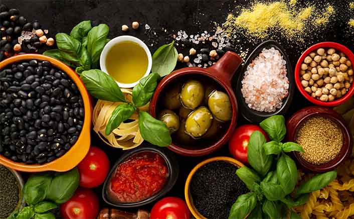 Biodegradable drinking straws with green leaves