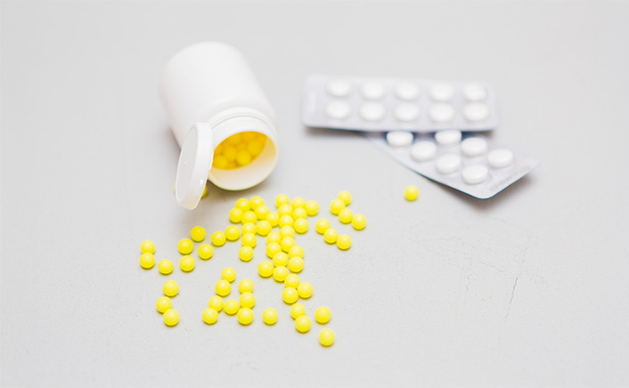 Biodegradable drinking straws with green leaves