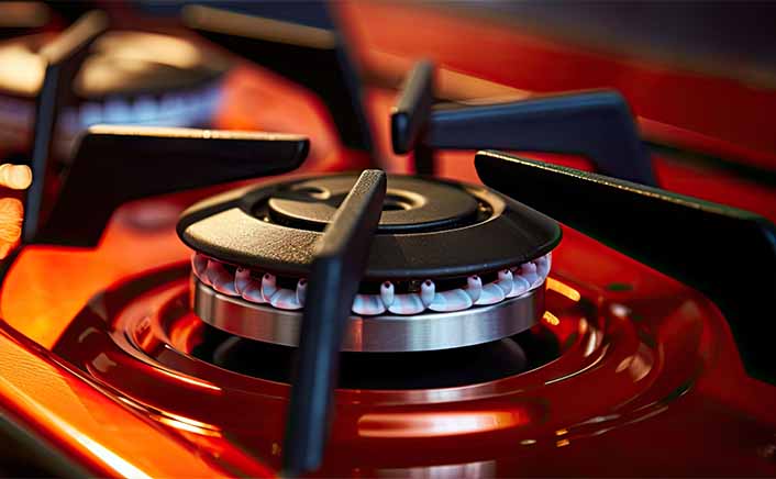 E-Commerce vs Traditional Retail: How Online and Offline Channels Are Reshaping the India Induction Stove Market