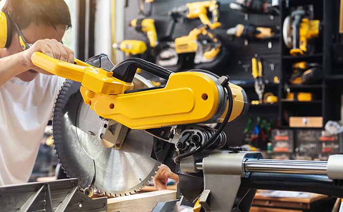 Biodegradable drinking straws with green leaves